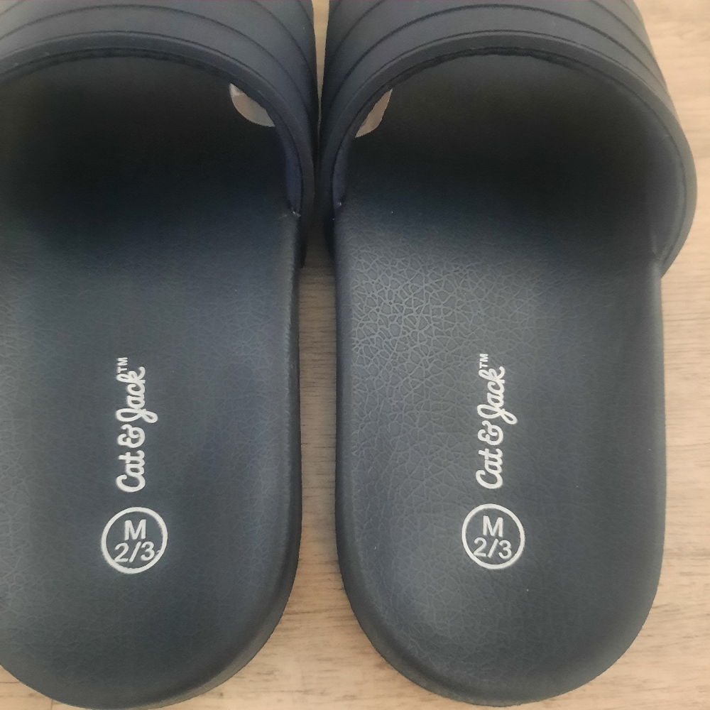Cat & Jack Slides - Picture 3 of 5